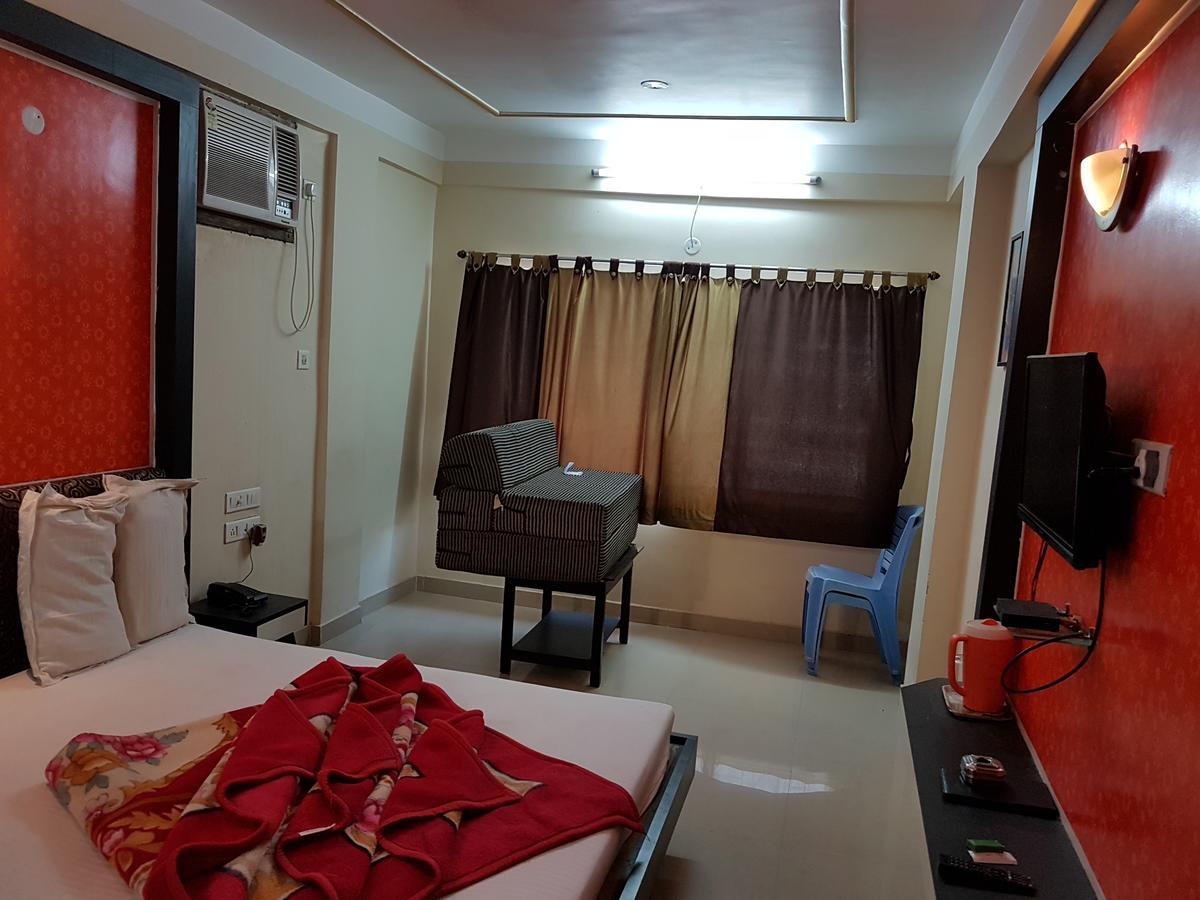 Swagatam International Hotel Tarapith Exterior foto